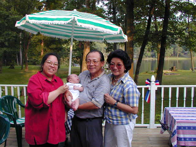 27040180.JPG, 7/4/02, 64 kB