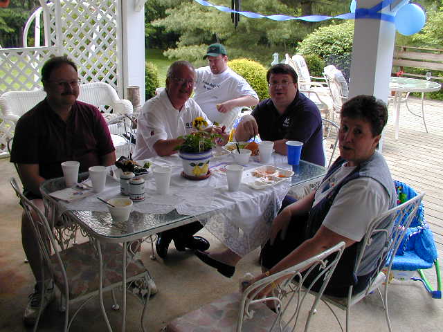 35230795.JPG, 5/23/03, 58 kB